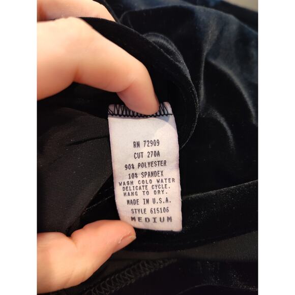 Hairston Roberson Ropa Women's Black Velvet Long Sleeve and Maxi Skirt Medium - Picture 12 of 12